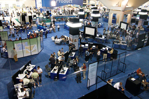 Three Tips to Attract Potential Customers to Your Trade Show Booth