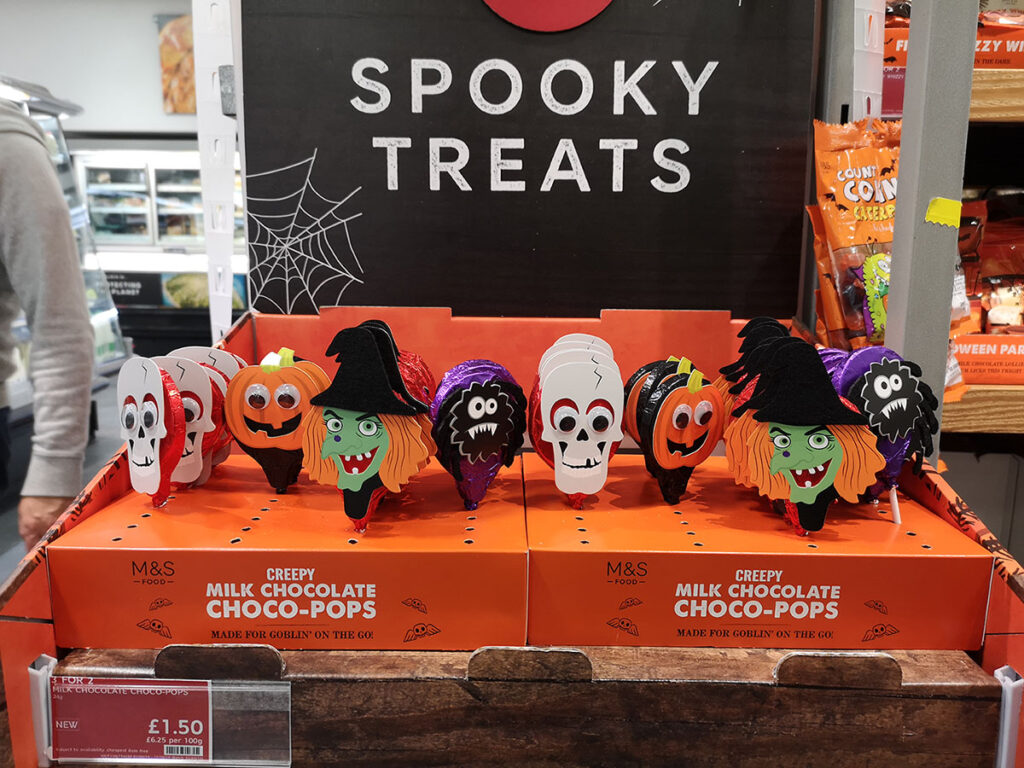 How Great Halloween Retail Displays BOOst Sales